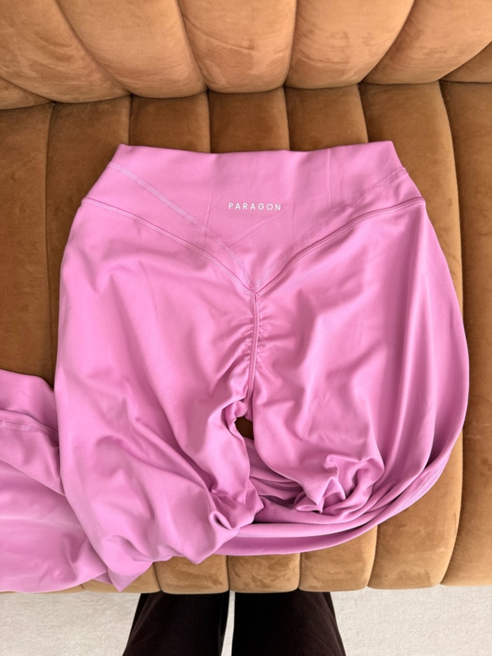 Icon High-Rise Sculptseam Straight Leg Pant in Tulip - Short 31" Size Medium - Picture 11 of 11